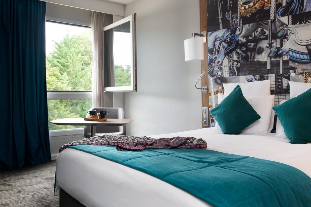 Hotel Mercure Chateau De Fontainebleau Bagian luar foto