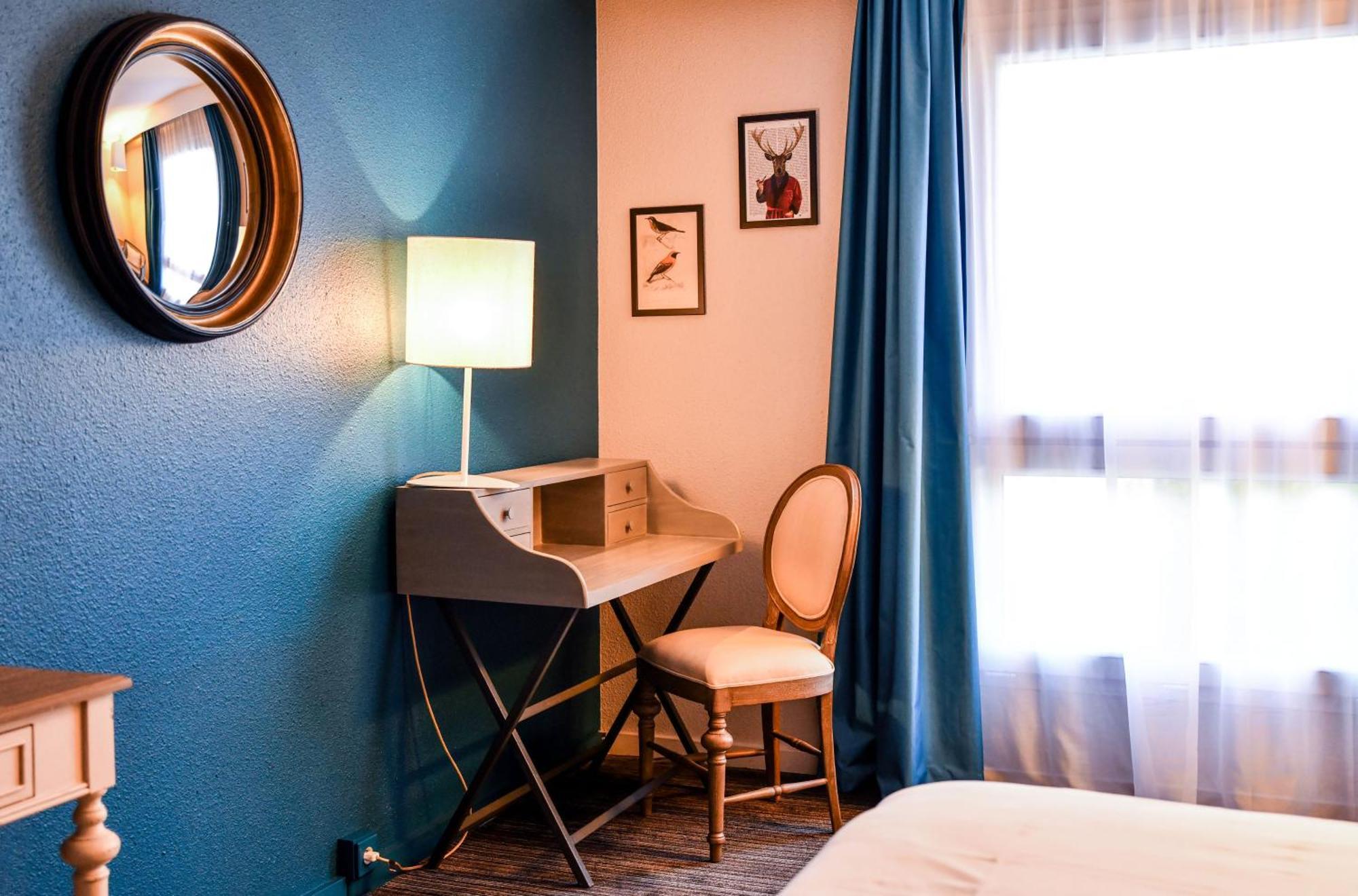 Hotel Mercure Chateau De Fontainebleau Bagian luar foto