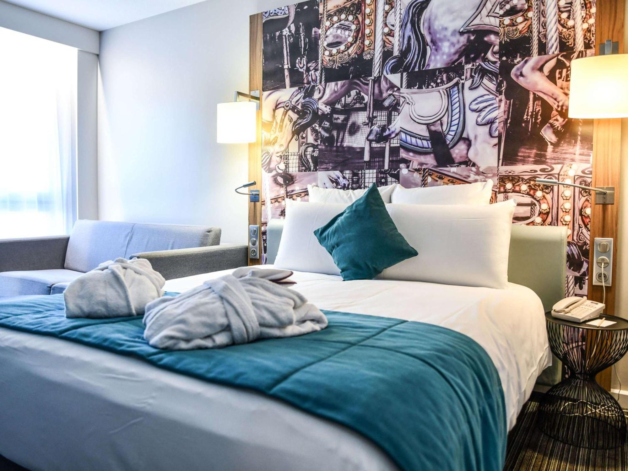 Hotel Mercure Chateau De Fontainebleau Bagian luar foto